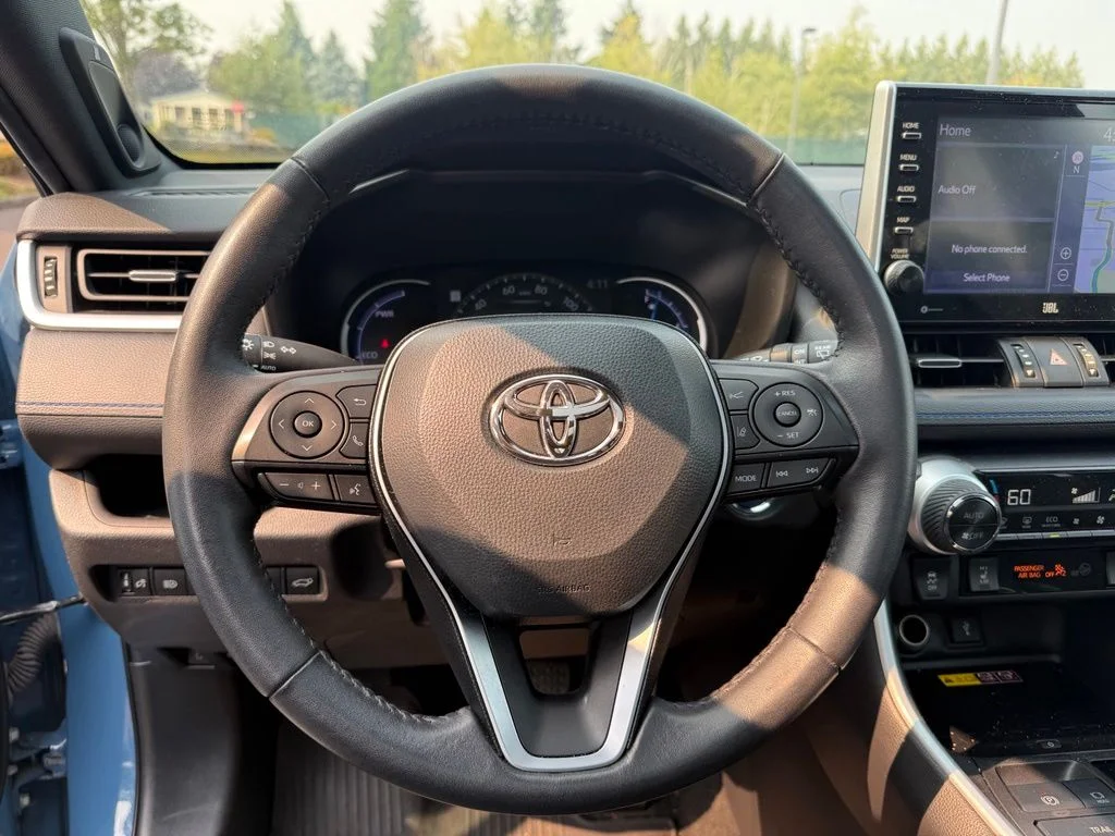 Used 2022 Midnight Black Metallic Toyota XSE image 10