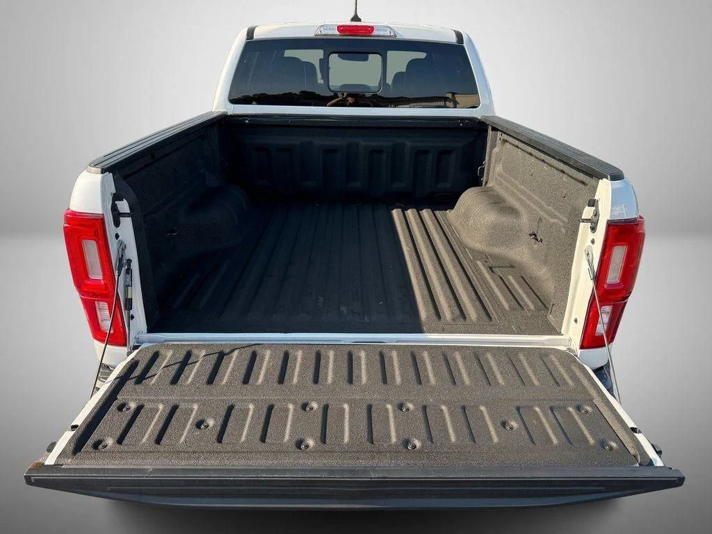 Used 2019 White Ford Lariat image 8