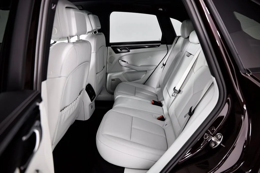 2026 Porsche Macan T - Photo 26