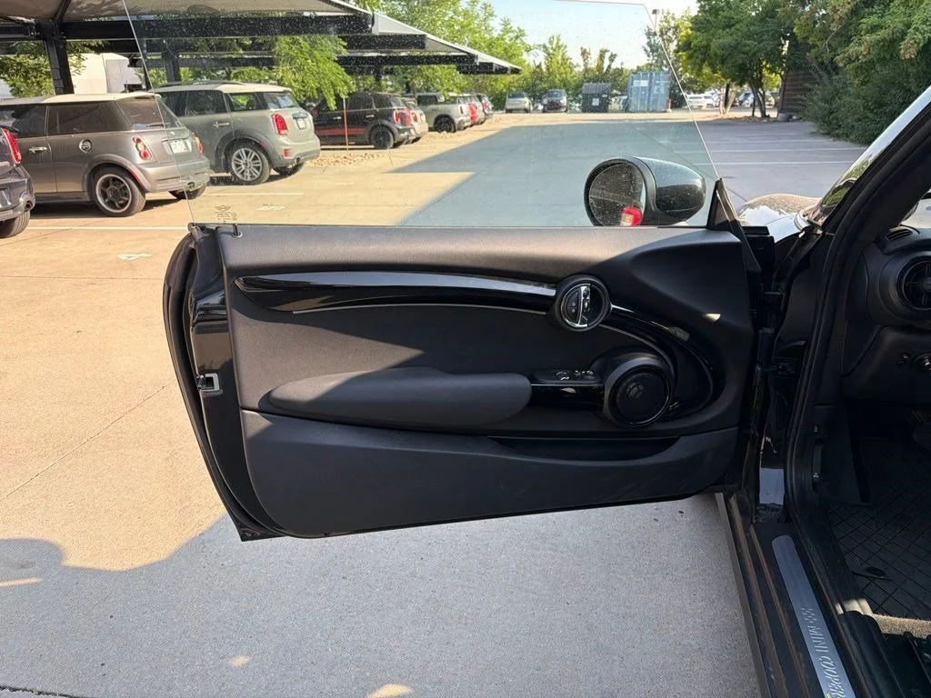 Used 2024 Black MINI Cooper SE image 9