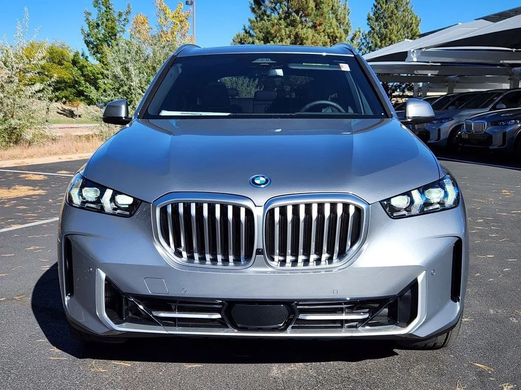 Used 2026 Gray Metallic BMW xDrive50e image 6