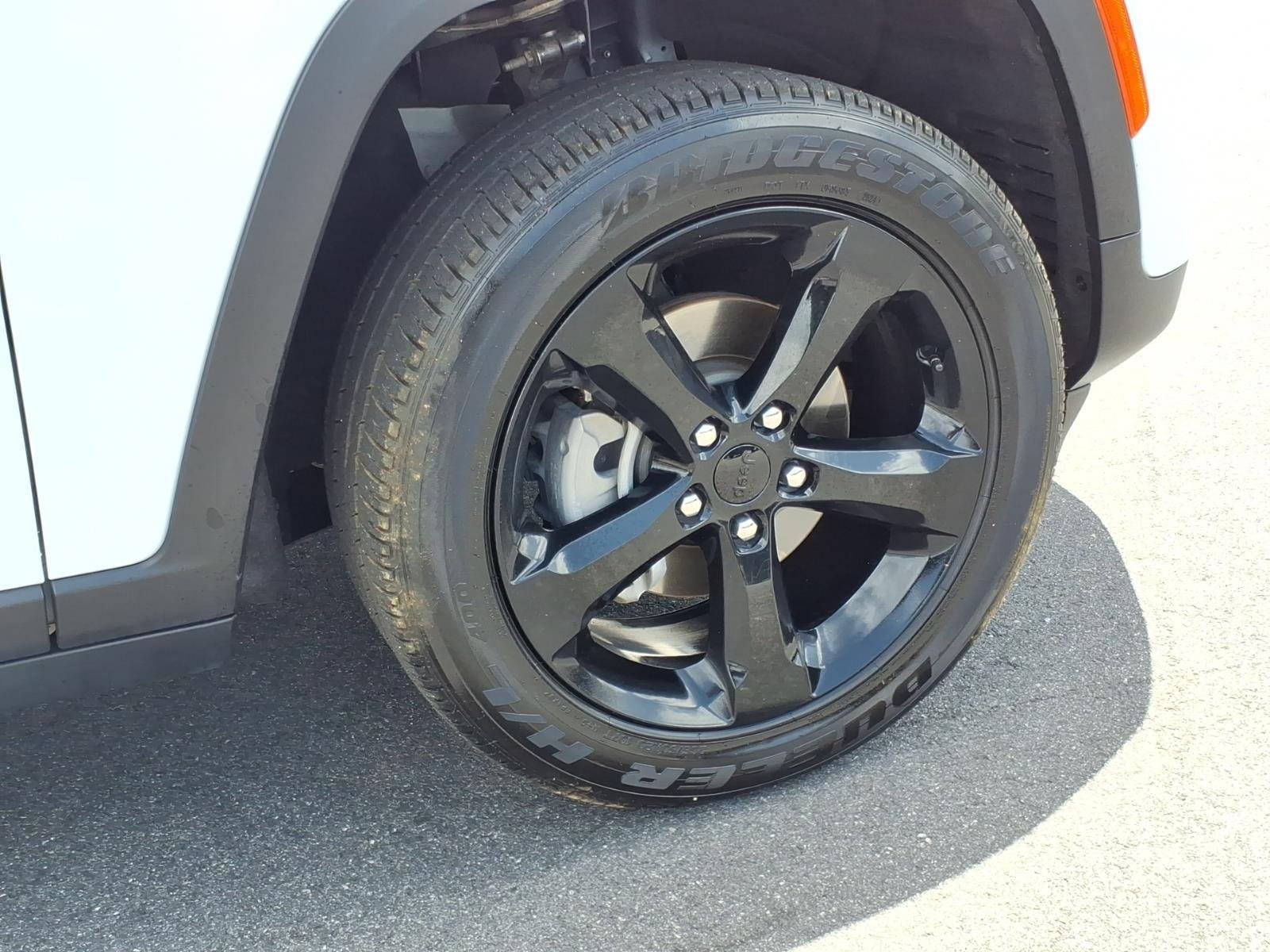 Used 2024 Bright White Clearcoat Jeep Altitude X image 12