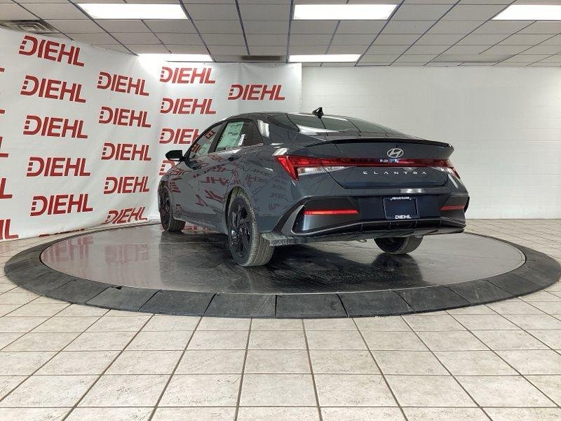 New 2026 Gray Hyundai SEL Sport image 5