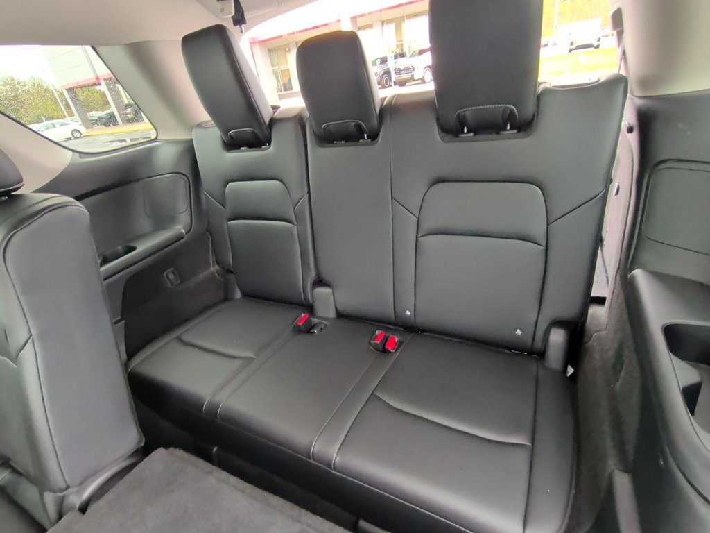 Used 2026 Black Nissan SL image 23