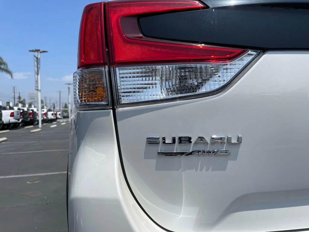 Used 2023 White Subaru Sport image 12