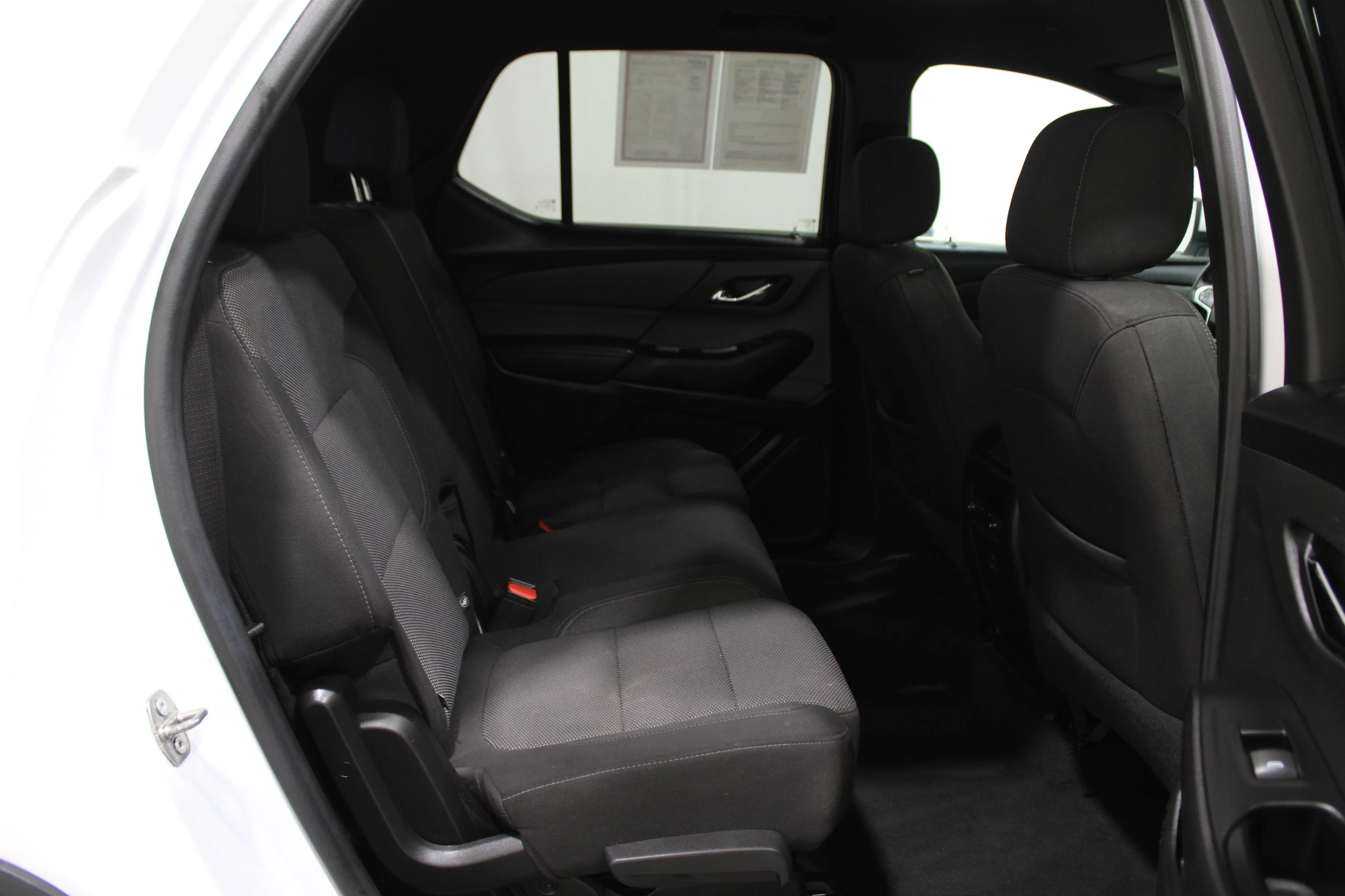 2023 Chevrolet Traverse 1LT - Photo 27