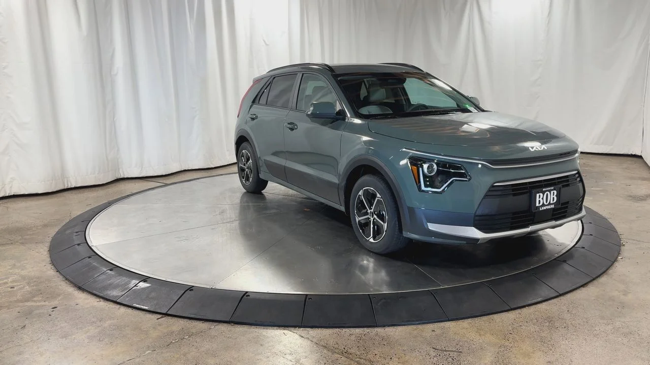 New 2026 Green Kia EX image 6