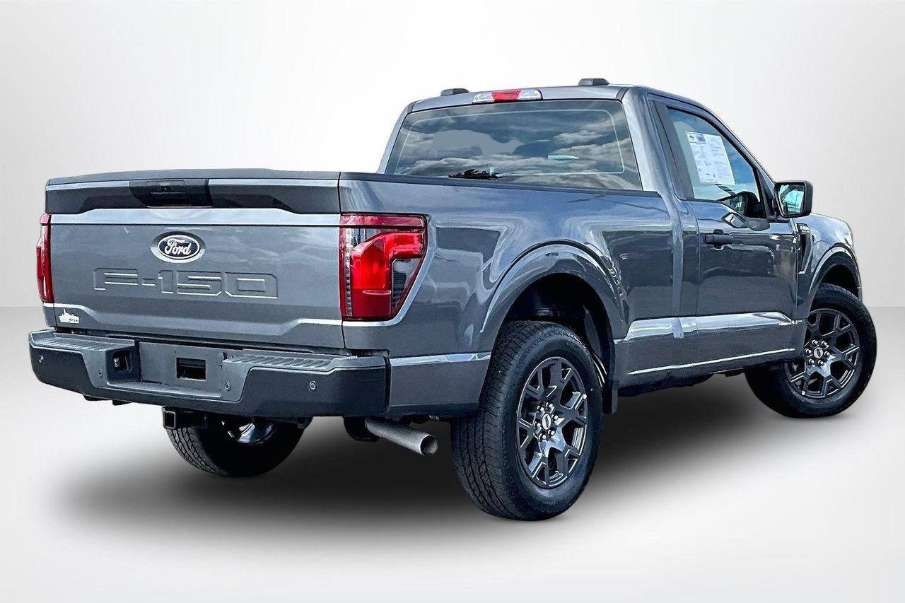 Used 2024 Carbonized Gray Metallic Ford XL image 6