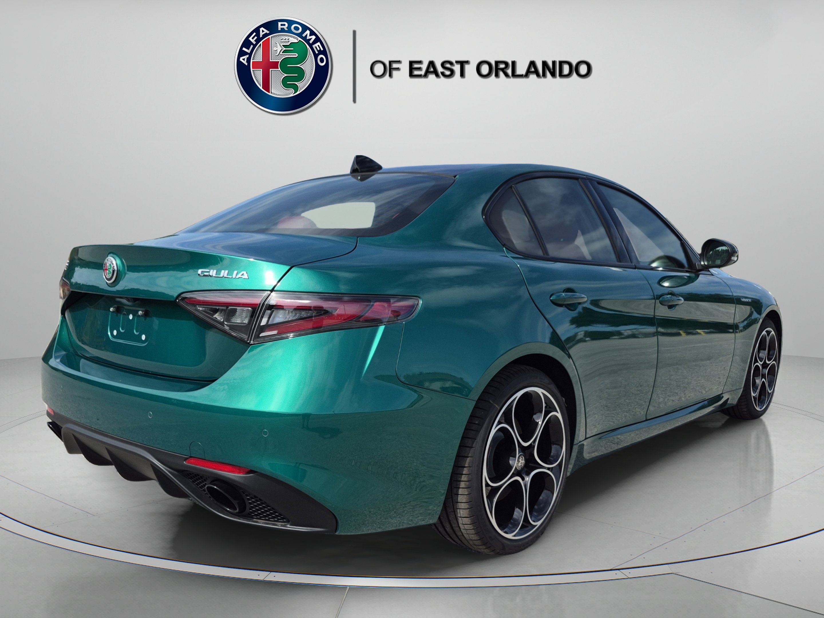 New 2026 Verde Fangio Metallic Alfa Romeo  image 7