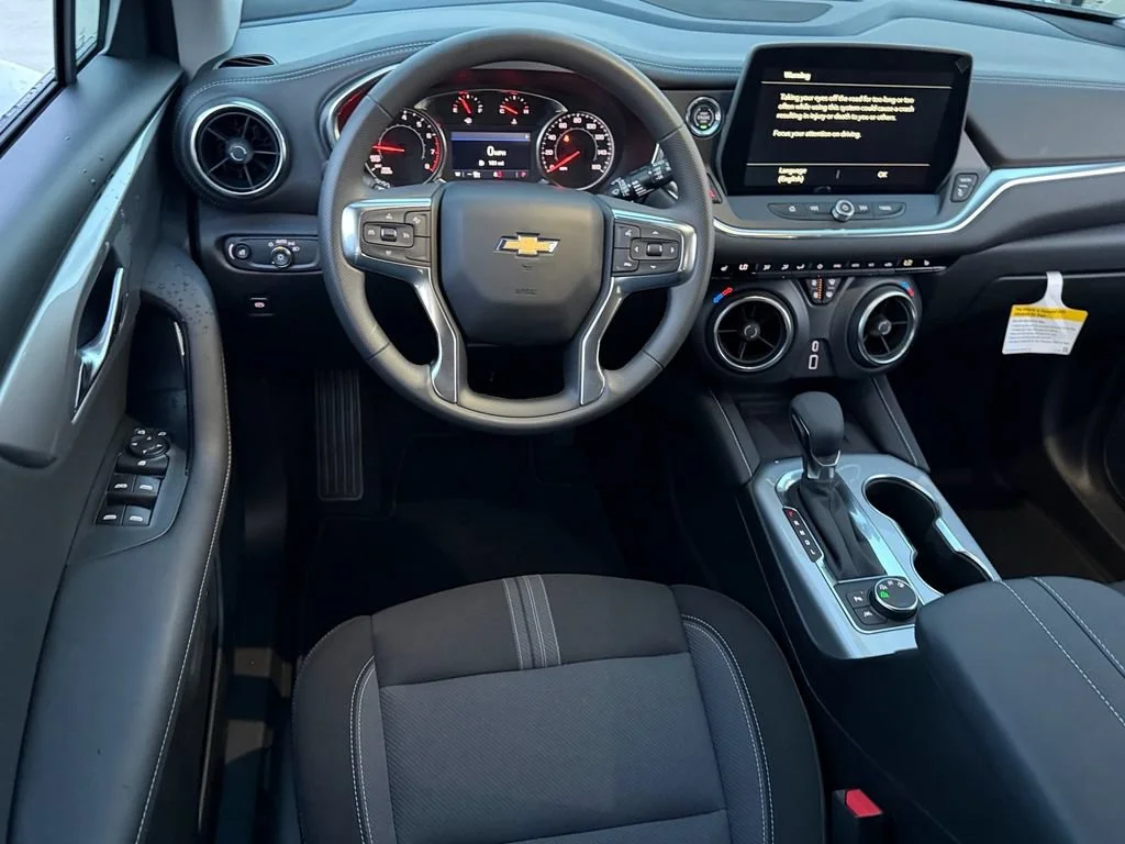 New 2026 Summit White Chevrolet 2LT image 13