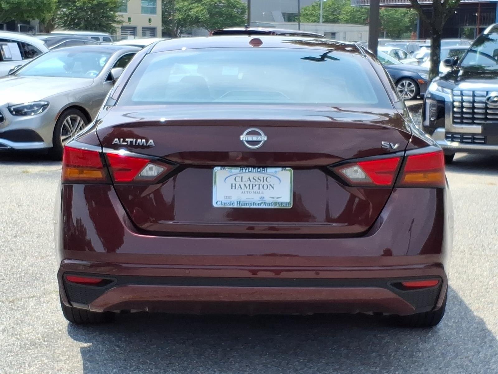 Used 2024 Garnet Pearl Metallic Nissan 2.5 SV image 9