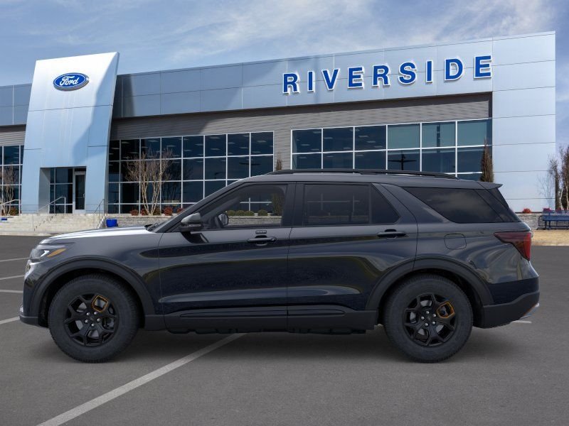 New 2026 Agate Black Metallic Ford Tremor® image 4
