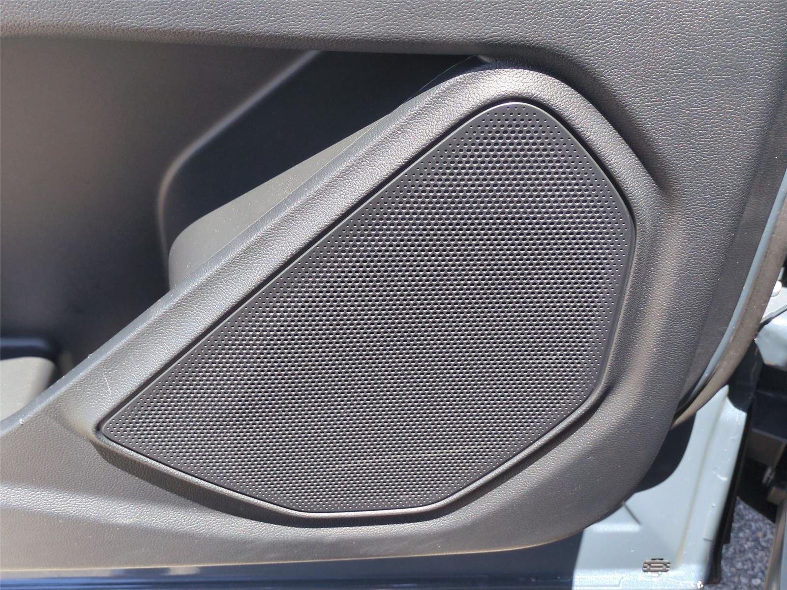 Used 2025 Vapor Blue Metallic Ford ST-Line image 17