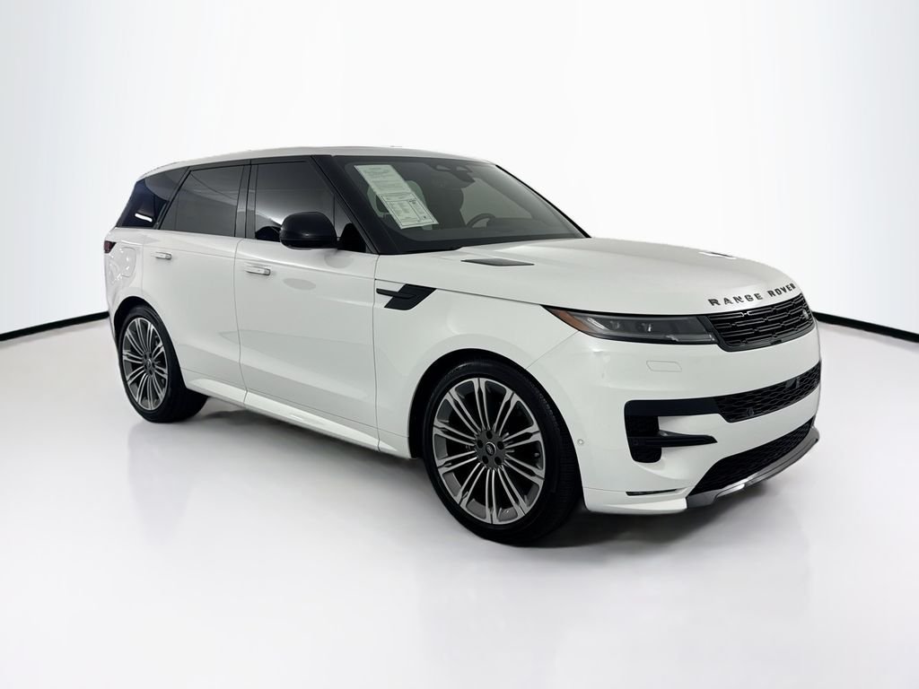 Certified Used 2025 White Land Rover Dynamic SE image 3