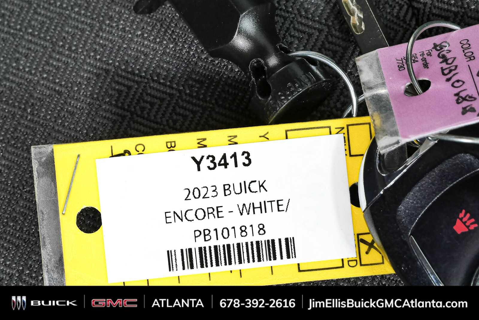Used 2023 Summit White Buick Preferred image 35