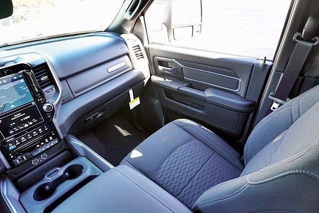 New 2026 Bright White Clear-Coat Exterior Paint RAM Big Horn image 26