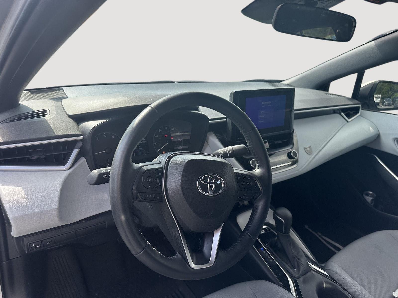 Used 2025 Classic Silver Metallic Toyota SE image 10