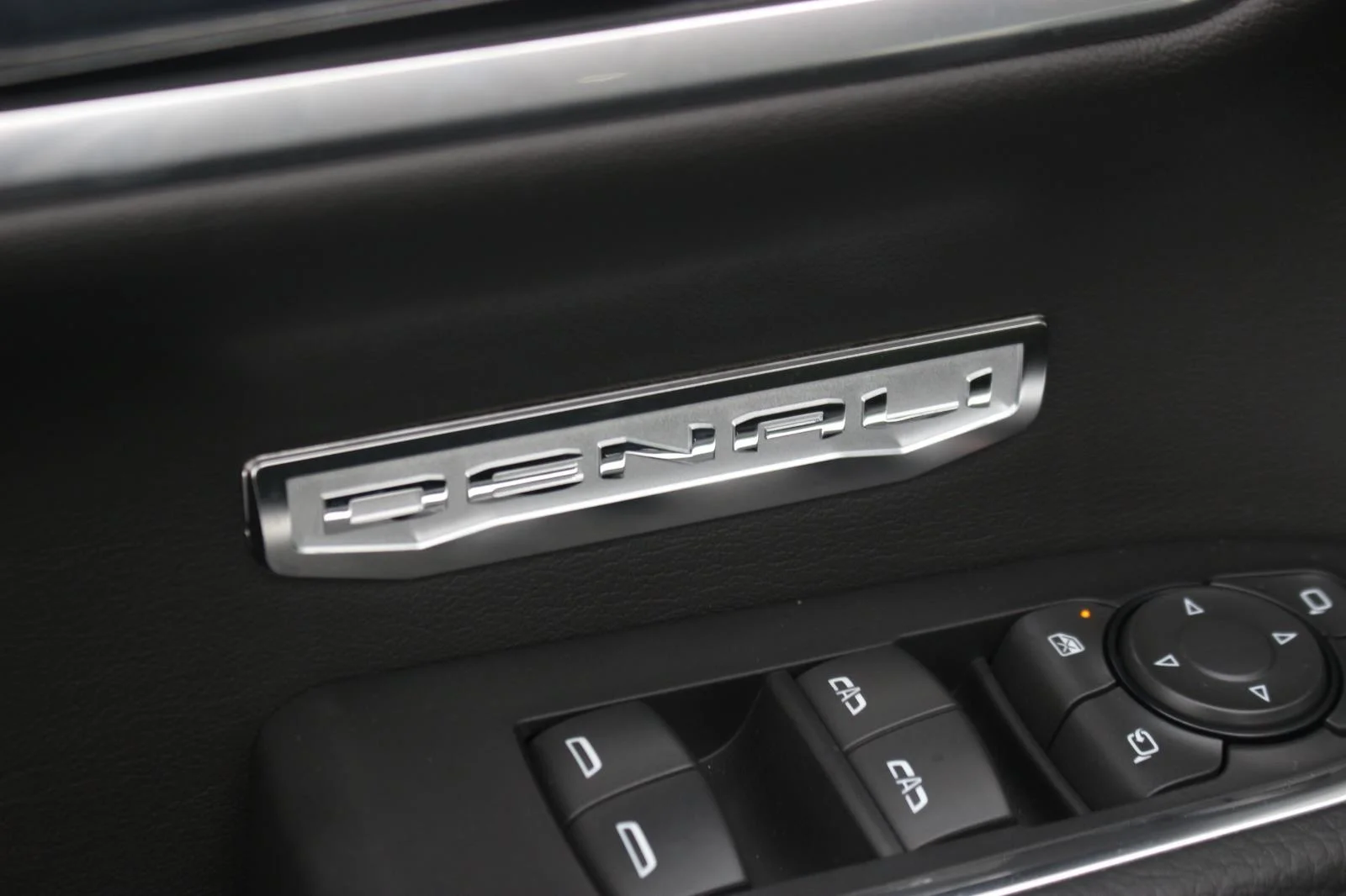Used 2025 Downpour Metallic GMC Denali image 16