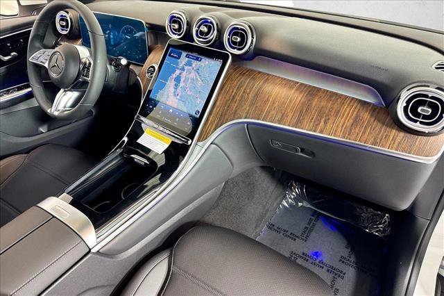 New 2026 Polar White Mercedes-Benz GLC 300 image 57