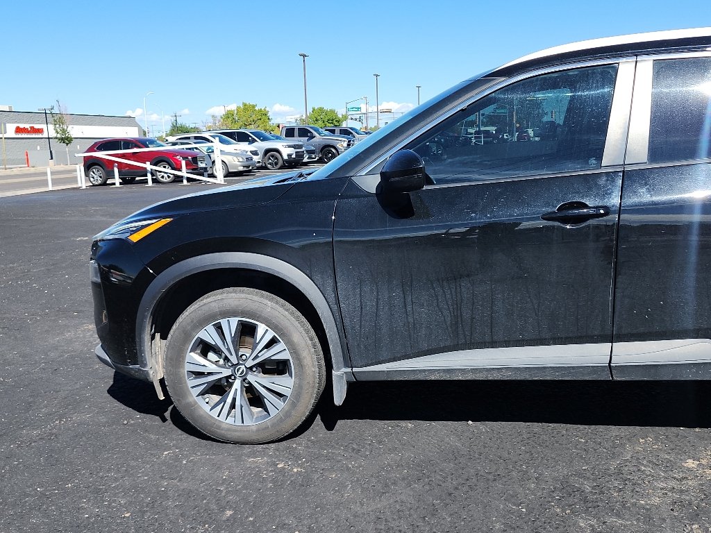 Used 2022 Super Black Nissan SV image 10