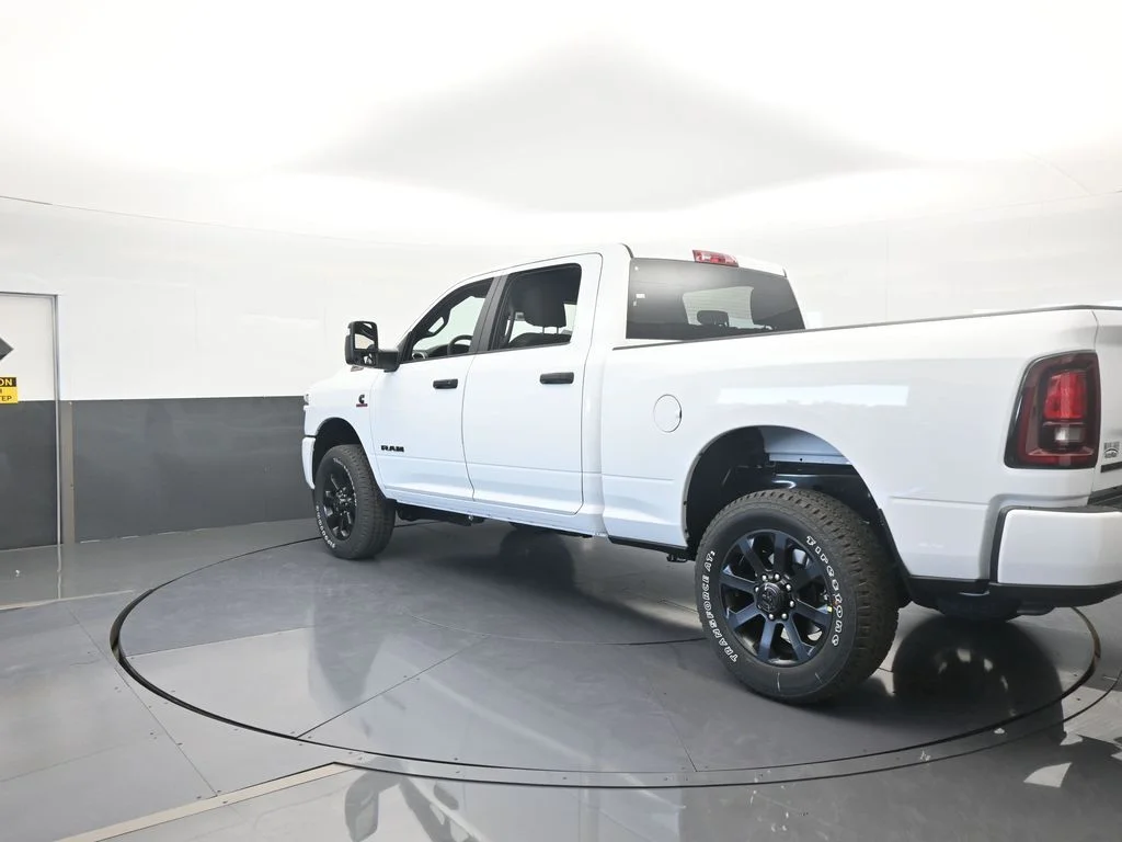 New 2026 Bright White Clear-Coat Exterior Paint RAM Big Horn image 4