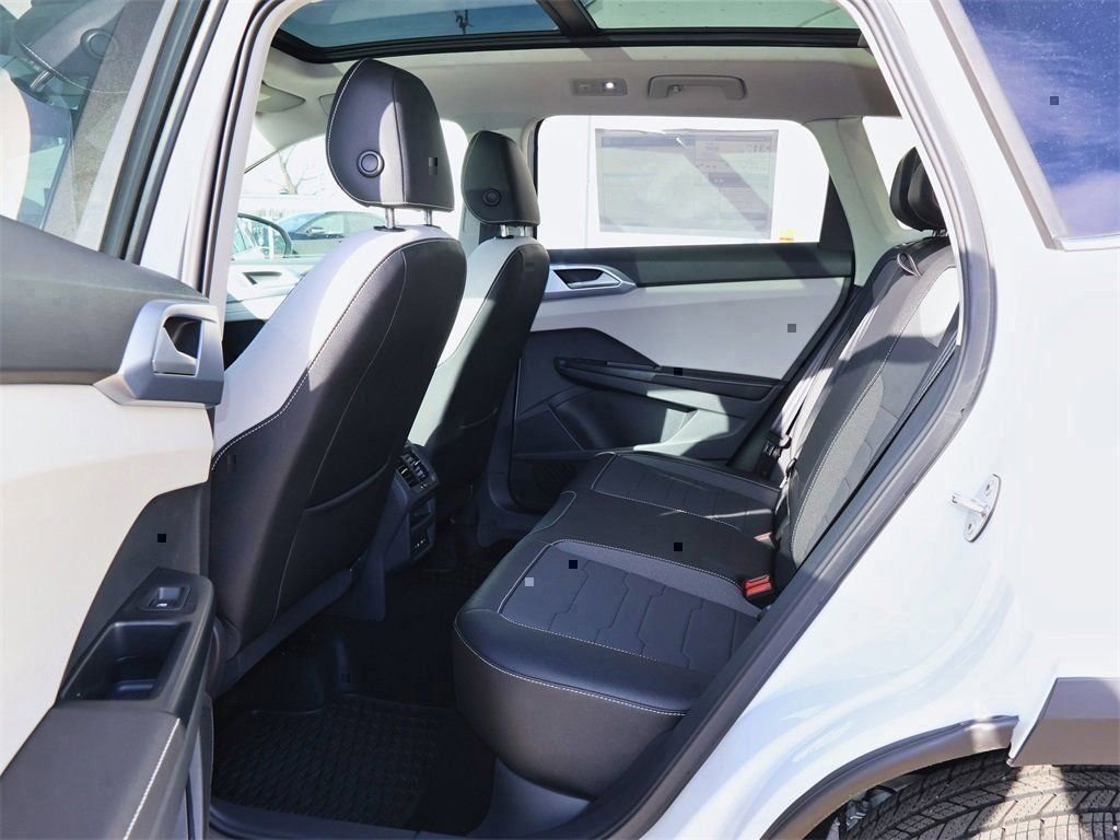 2026 Volkswagen Taos SE - Photo 15