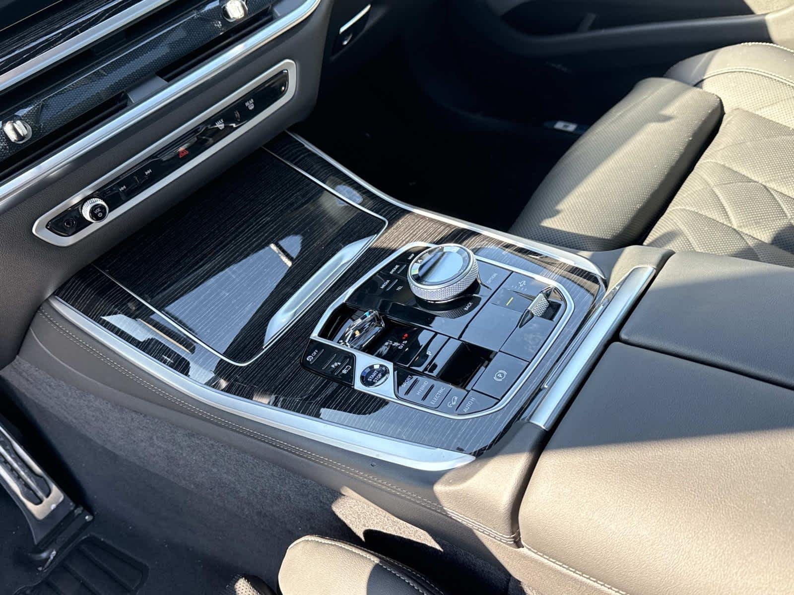 New 2026 Skyscraper Grey Metallic BMW xDrive50e image 21