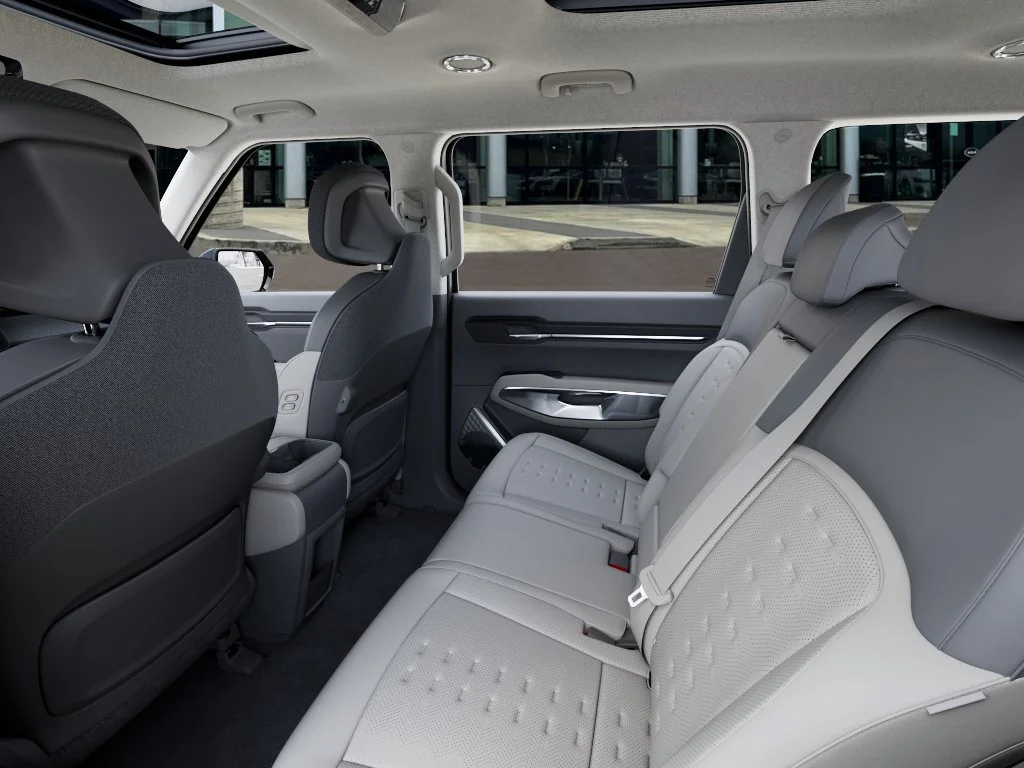 New 2026 Ebony Black Kia Wind AWD image 18