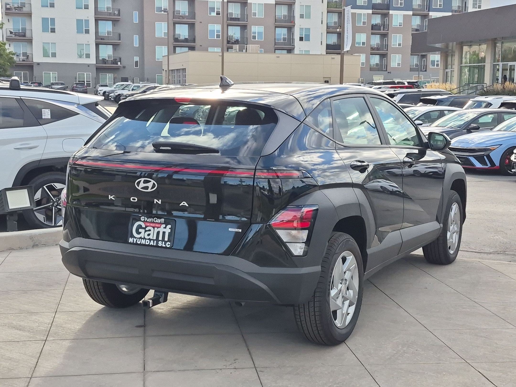 New 2026 Abyss Black Pearl Hyundai SE AWD image 3