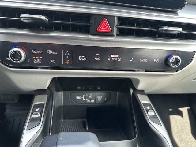 Used 2026 Black Kia S image 18