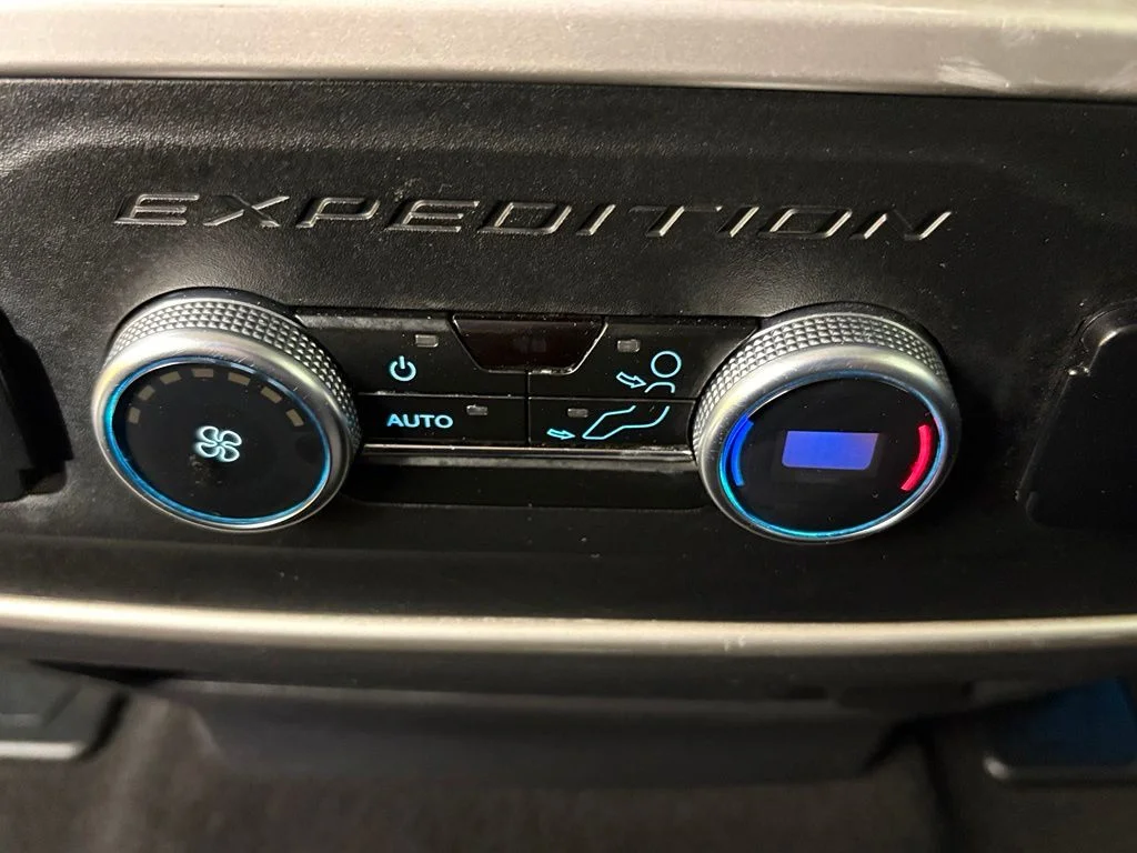 Used 2024 Silver Ford XLT image 38