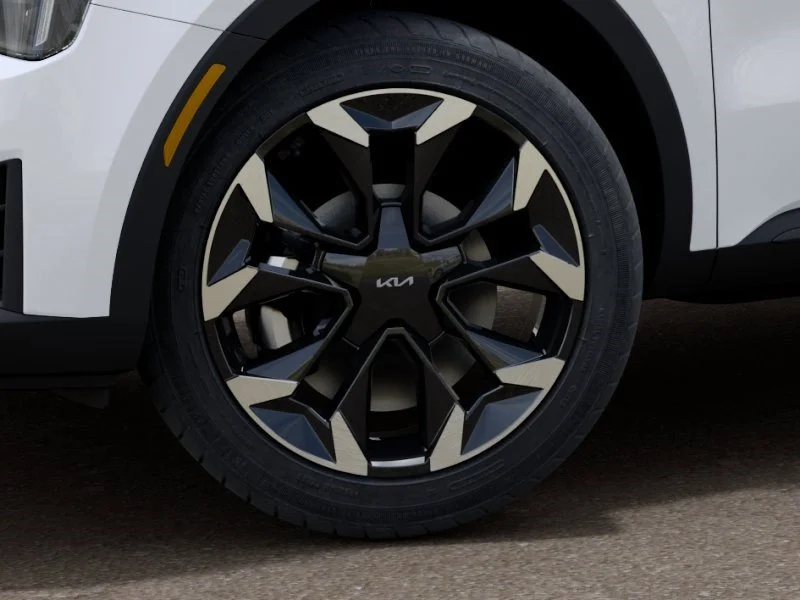 New 2026 Glacial White Kia EX image 6