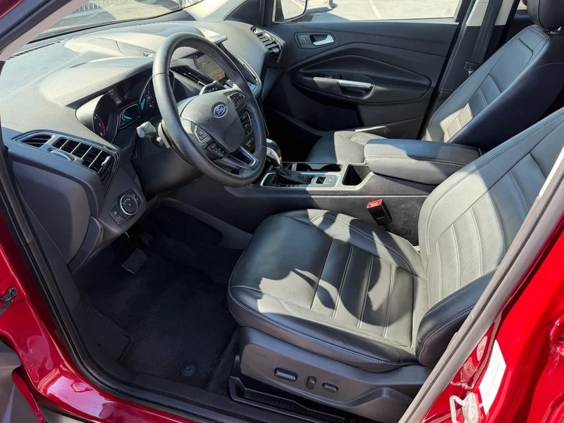 Used 2019 Ruby Red Metallic Ford Titanium image 14