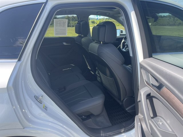 Used 2024 White Audi S line Premium image 12