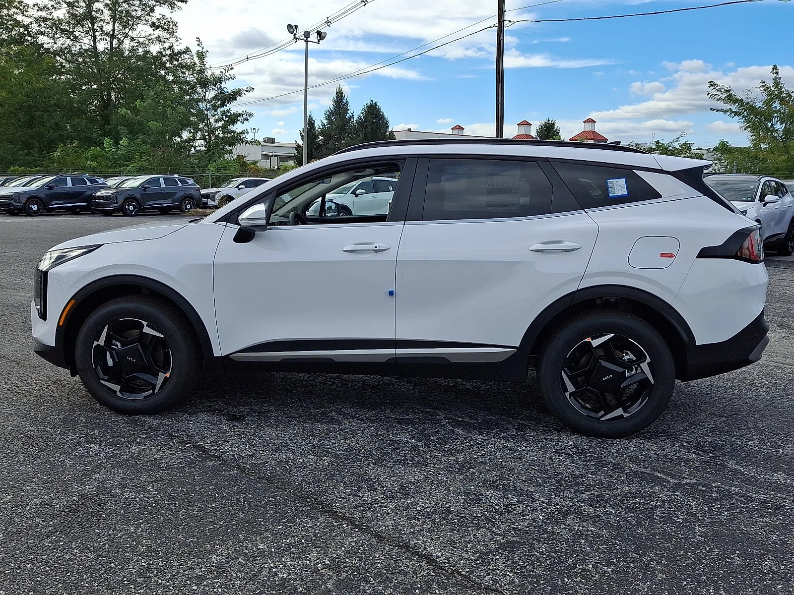 New 2027 White Kia EX image 5