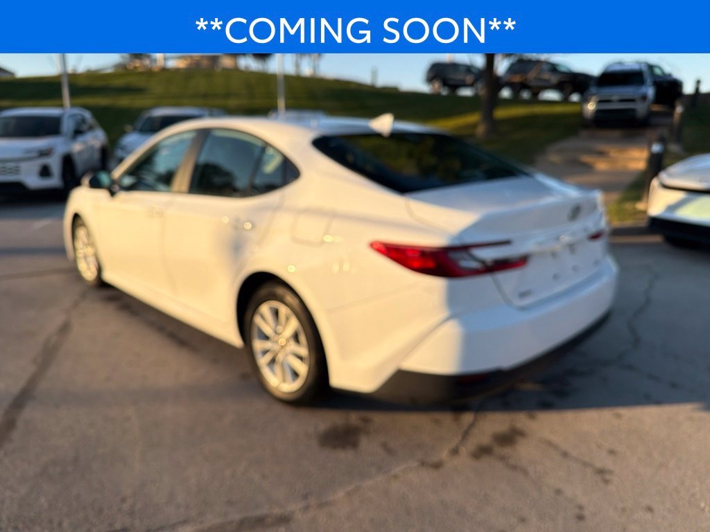 Used 2025 White Toyota LE image 8