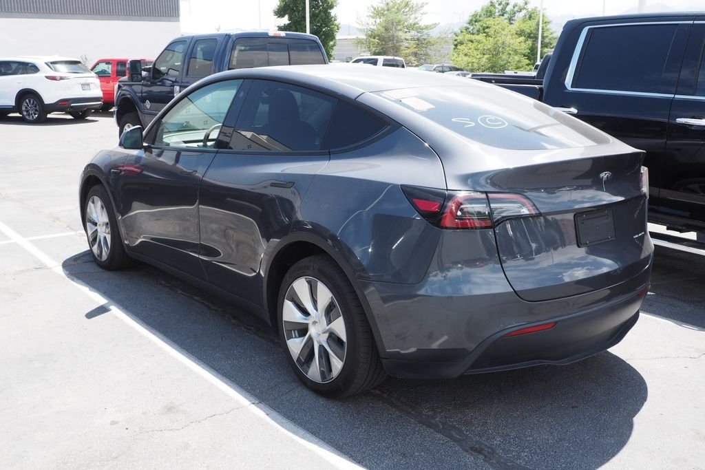 Used 2022 Silver Tesla Long Range image 3