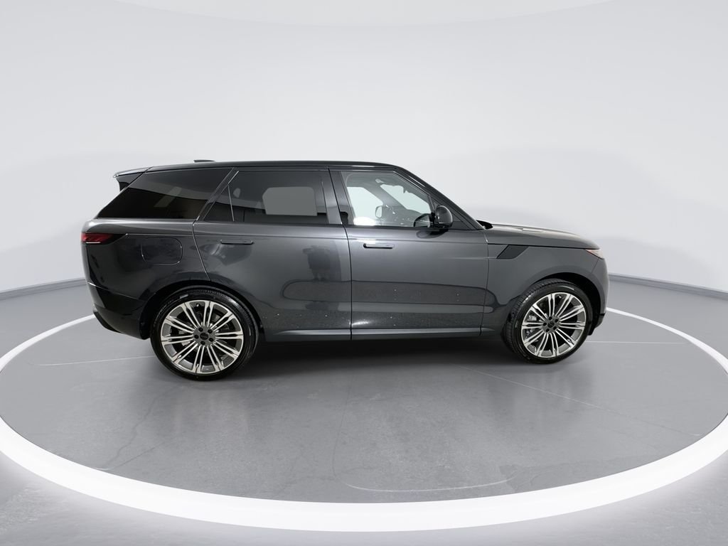 New 2026 Carpathian Grey Land Rover SE image 9