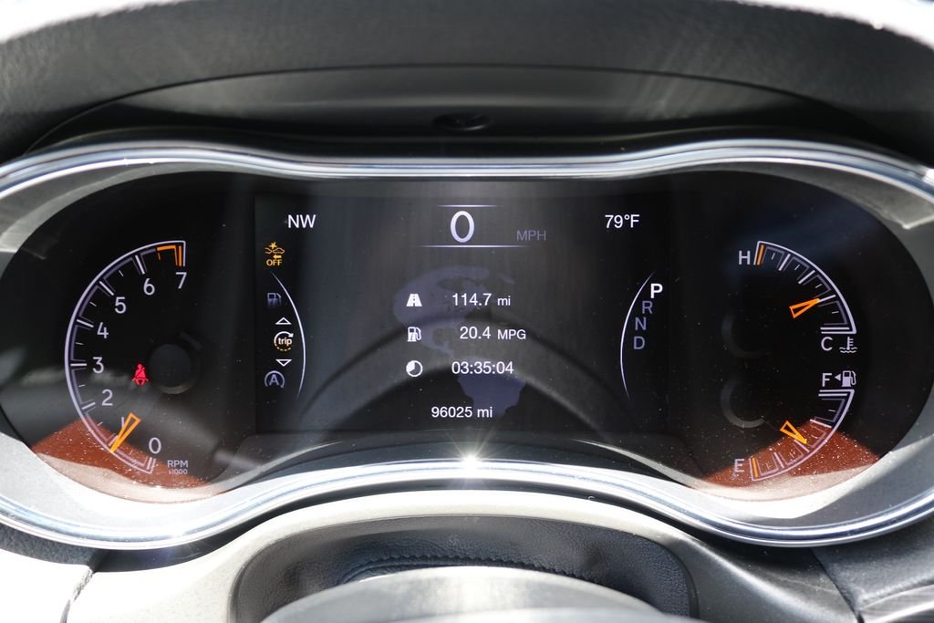 Used 2022 White Jeep Limited image 28