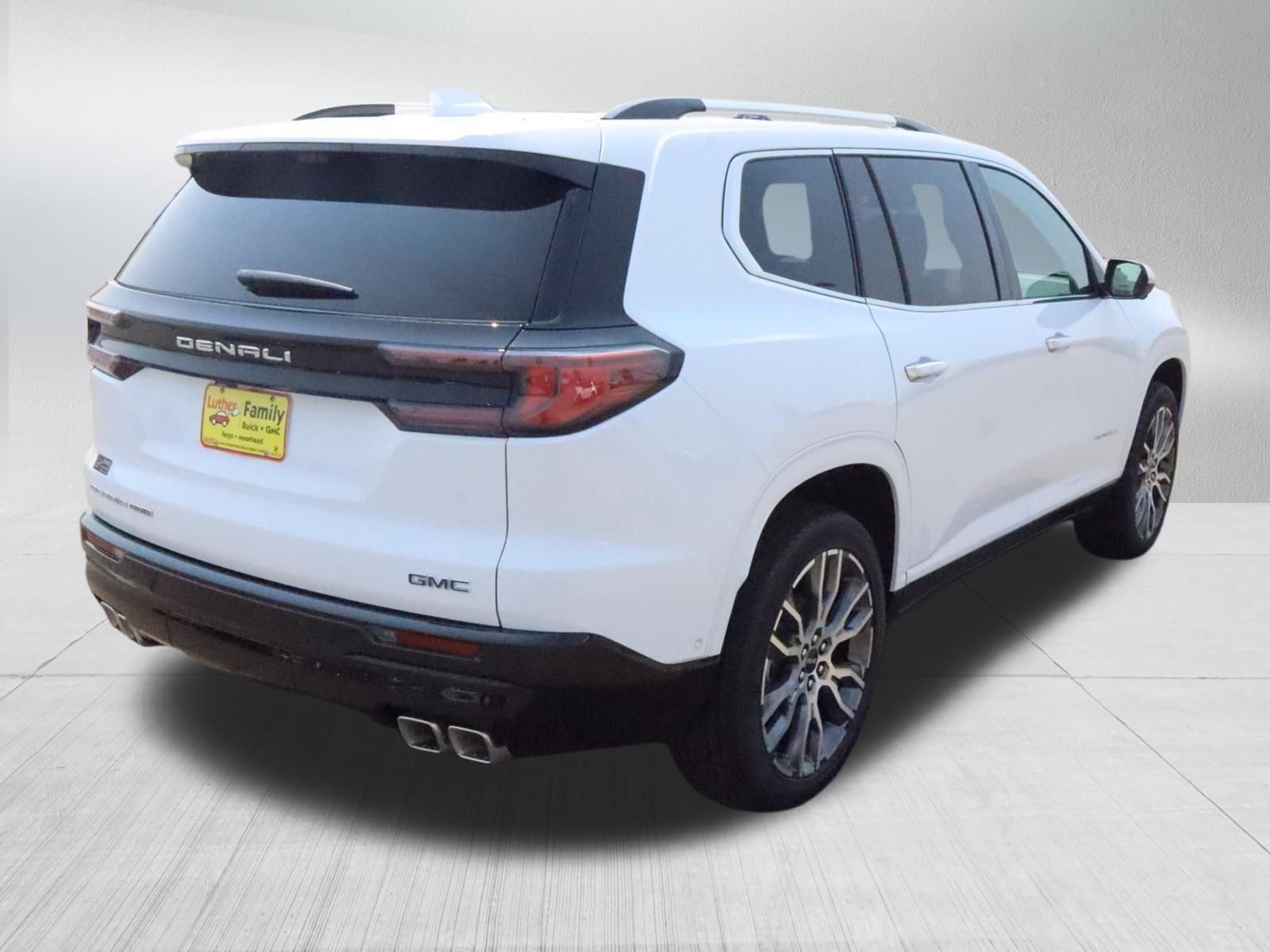 2026 GMC Acadia Denali Ultimate - Photo 7
