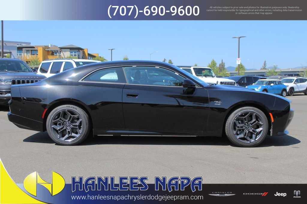 New 2025 Diamond Black Crystal Pearlcoat Dodge R/T image 5