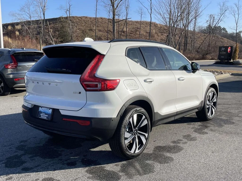 New 2026 Crystal White Volvo Ultra image 28