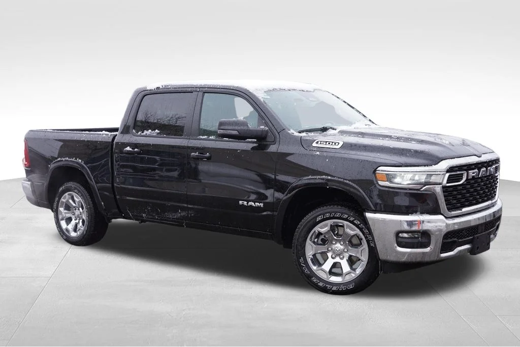 New 2026 Diamond Black Crystal Pearl-Coat Exterior Paint RAM Big Horn image 2