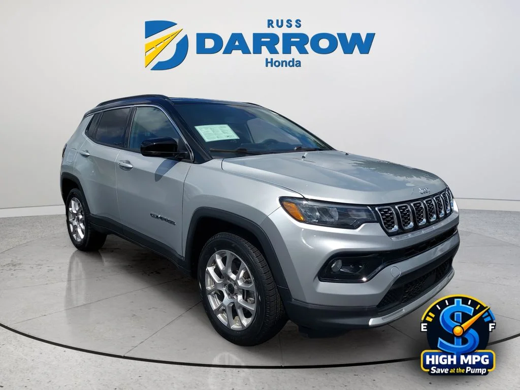 Used 2025 Silver Jeep Limited image 7