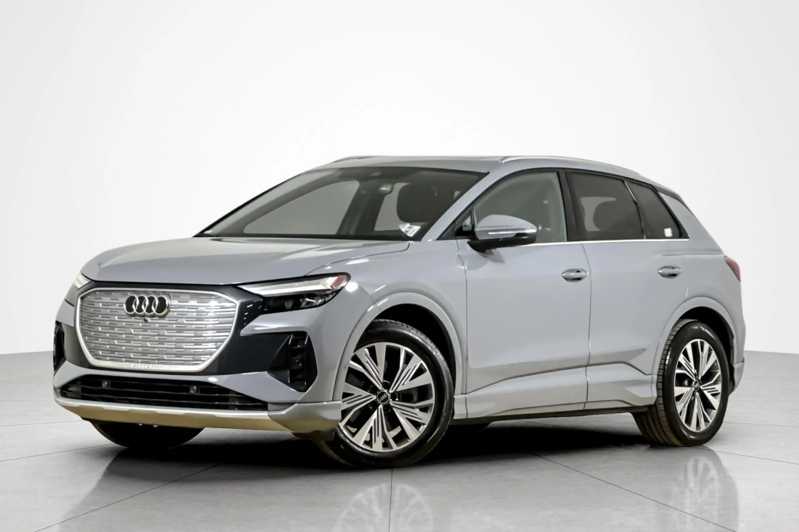 Certified Pre-Owned 2023 Q4 e-tron SUV