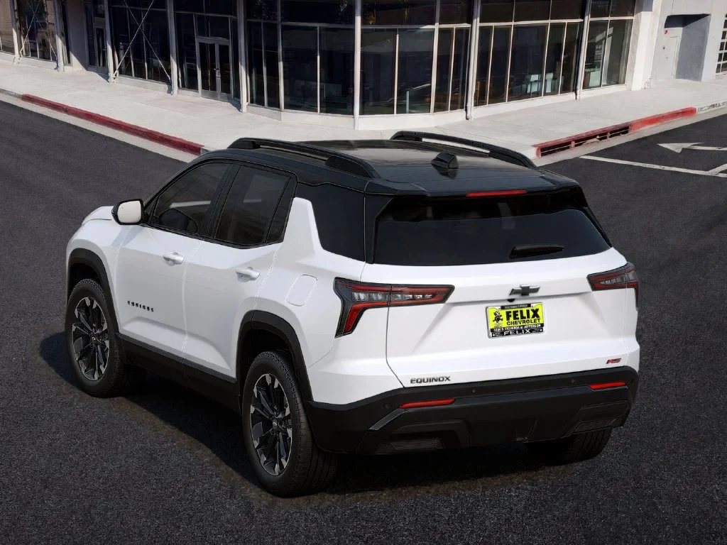 New 2027 Polar White Tricoat Chevrolet RS image 2