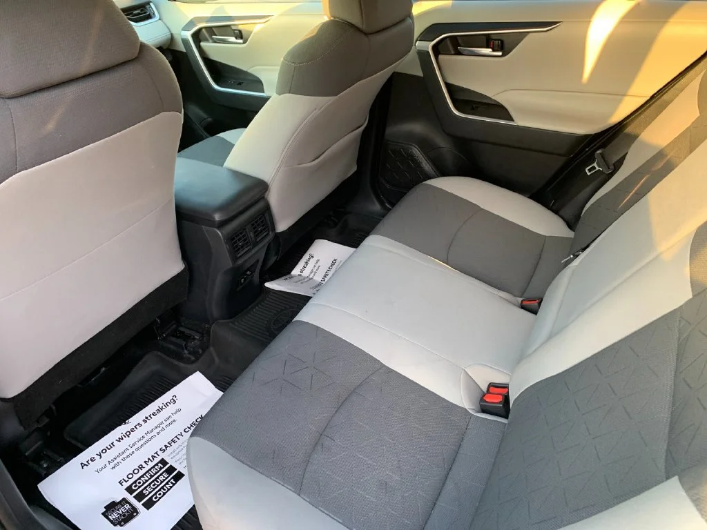 Used 2021  Toyota XLE image 14