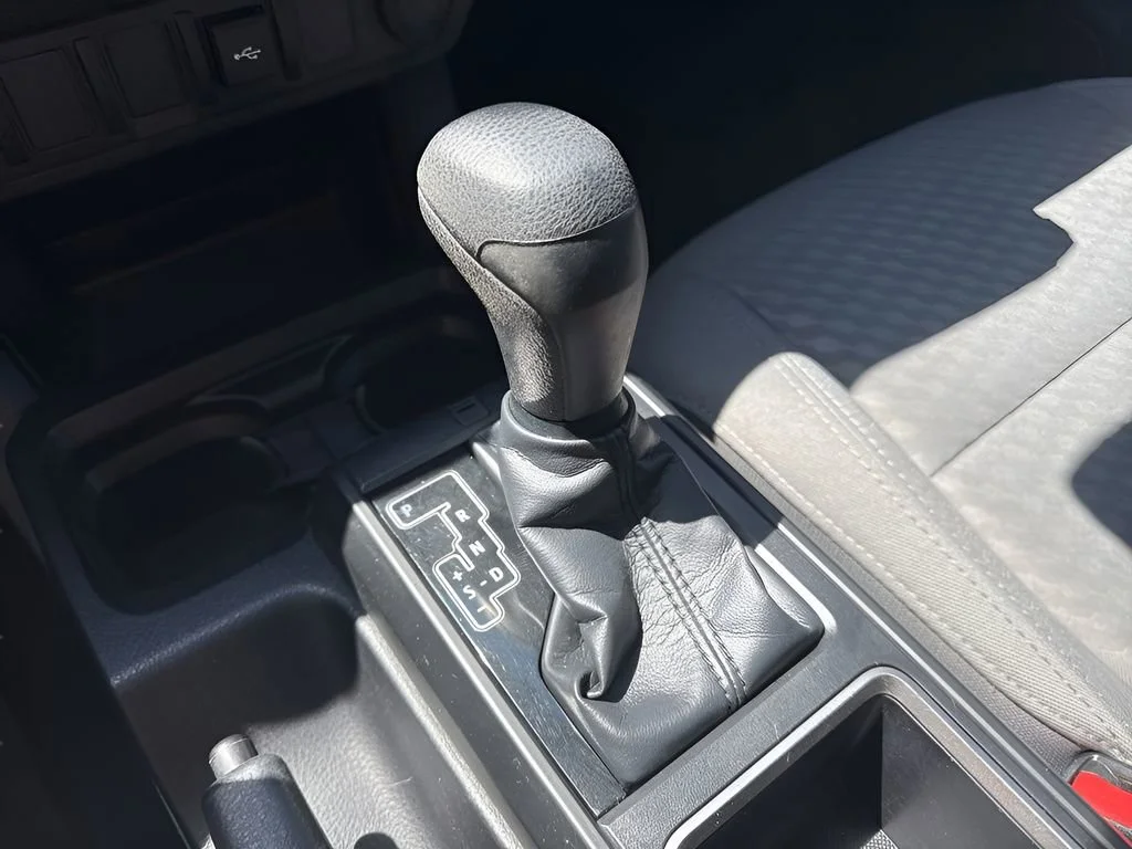 Used 2023  Toyota SR image 17