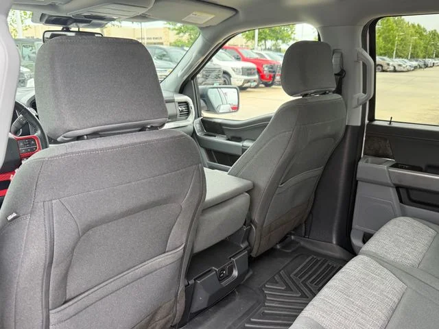 Used 2022 White Ford XLT image 23