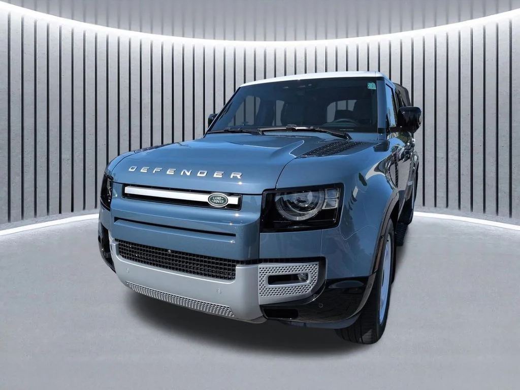 Certified Used 2025 Blue Land Rover S image 7